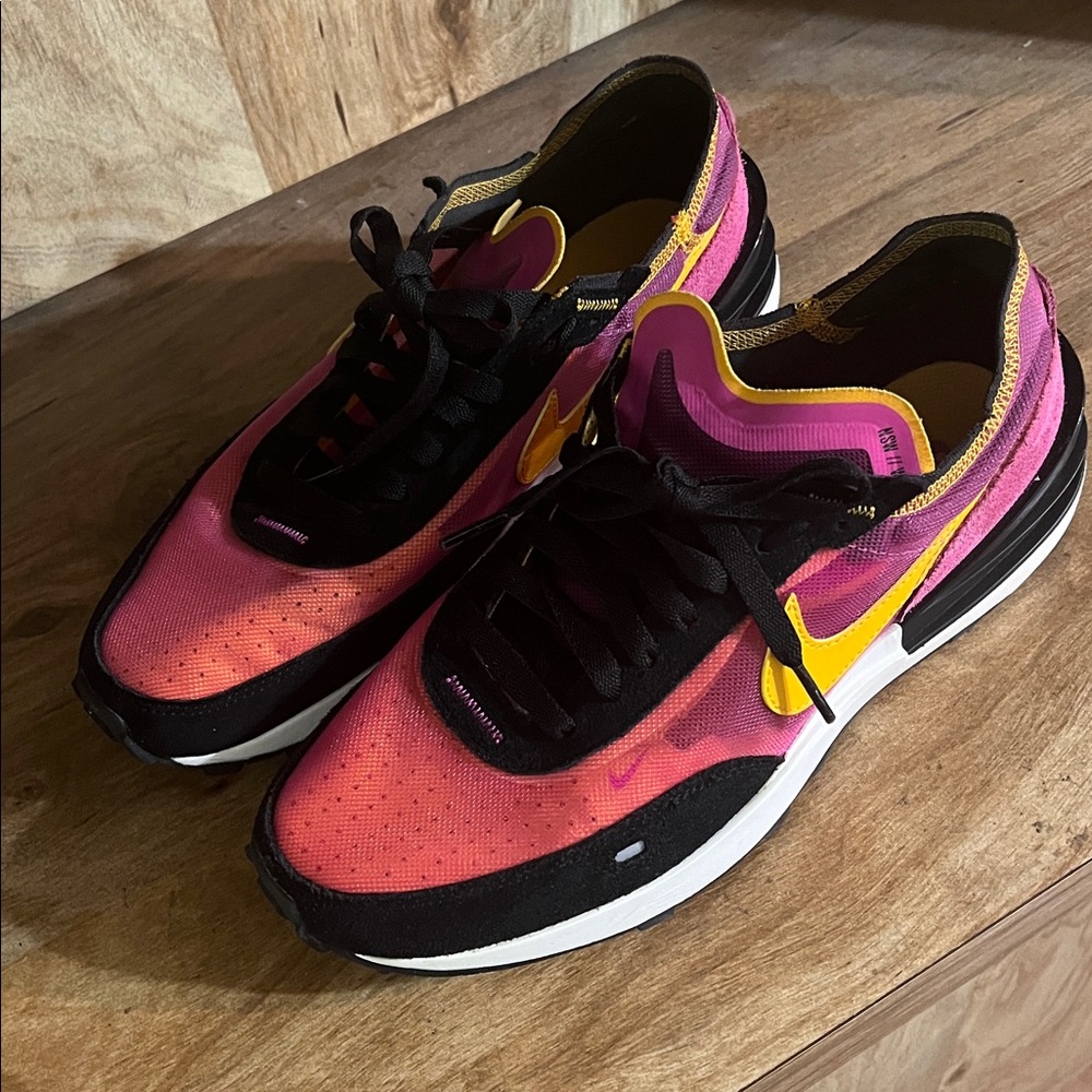 Nike Waffle One sneakers in the "Active Fuchsia" colorway